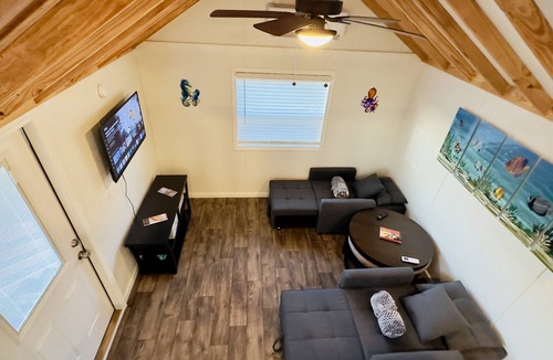 Rockport Cottage | Tiny home for 4 in Rockport: 830-2