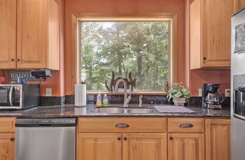 Negreet House | Toledo Bend Lakehouse - Mid Lake Waterfront Home On Main Lake | Amazing Sunsets!