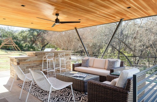 Austin House | Toro Canyon | 10-15 min to Austin | Heated/Cooled Pool + Hot Tub | Game Room
