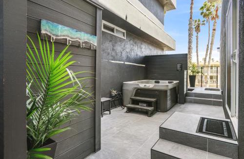 South Oceanside House | Tower 9