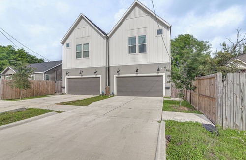 OST - South Union House | Townhome 3 Mi to Texas Med Ctr & Hermann Park