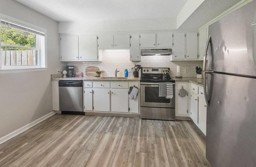 Grand Bay Apartment | Townhomes Near the Bay - #8
