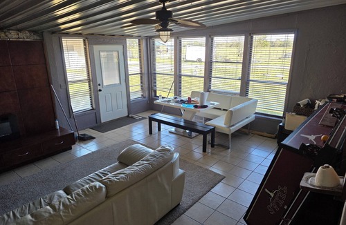 Lissie House | Tranquil 3-bedroom house perfect for relaxing stays in Beasley