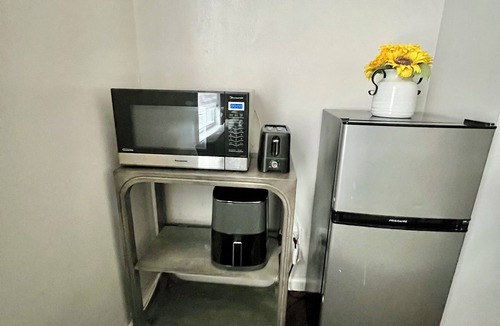 Seventh Ward Bed & Breakfast | TRAVEL NURSES WELCOMED- PRIVATE SUITE- NEAR CANAL ST & BROAD ST