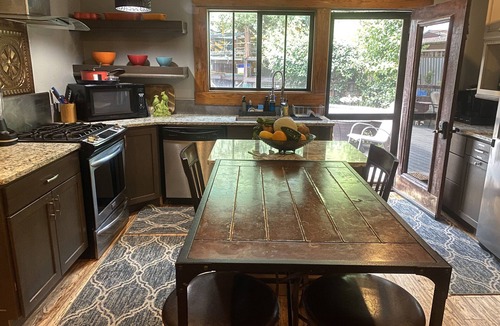 Lafayette House | Treehouse Guesthouse: 3 BR Unique Home for 8 adults plus 400 sq ft Fun Treehouse