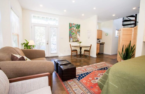 Galindo House | Treetop Guesthouse - Monthly Rental - South Central