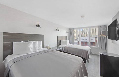 West Bronx Hotel | Tremont Hotel