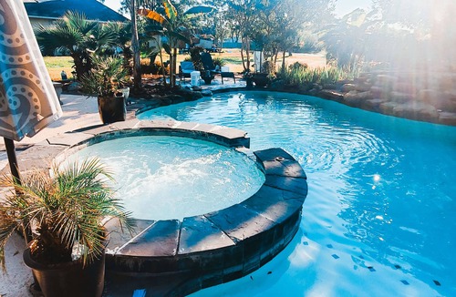 Dickinson House | Tropical Resort Style Compound