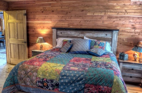 Rio Frio Cabin | Two Story Luxury Lodge A Great Family Getaway
