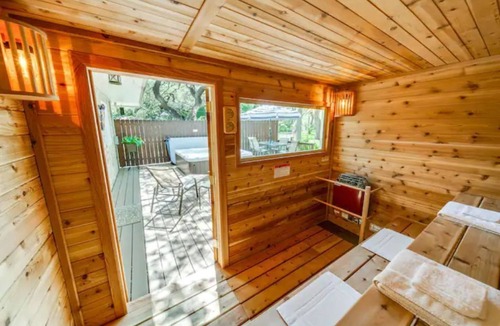 Universal City House | Under the Oaks, a charming, romantic retreat with hot tub and sauna