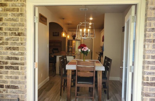 Roanoke House | Unique Comfort Zone at Roanoke Texas