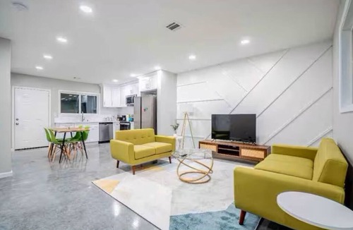 Freetown - Port Rico House | Unit B Freetown Blueplex Downtown Lafayette 2br/2.5ba