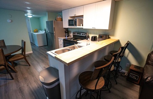 Newtown House | Unit B – Trailside ATV Stay w/Firepit, Sleeps 8