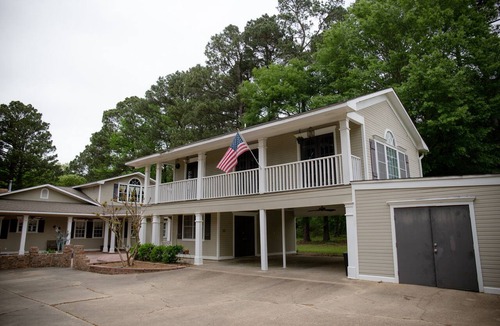 Greenwood Apartment | Unwind and de-stress. Relaxing, private modern farmhouse style suite