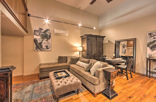 Marshall Apartment | Updated Apartment in Historic Dtwn Marshall!