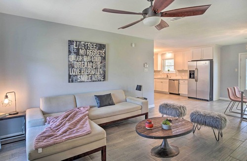 South Baton Rouge House | Updated Baton Rouge Home w/Grill ~ 10 Mi to Dtwn!