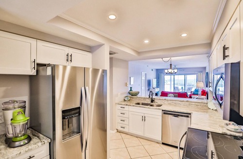 Vanderbilt Beach Condo | Updated Vanderbilt Beach Condo with Great Views.