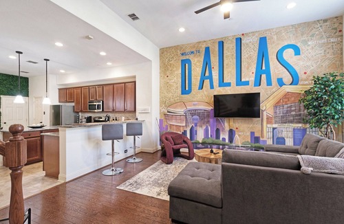 Richardson House | Urban Escape - Your “home” away home and office “20 minutes from everything!