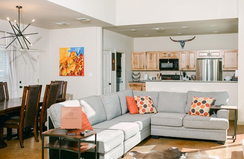 Dripping Springs House | Vacation getaway with beautiful hill country views