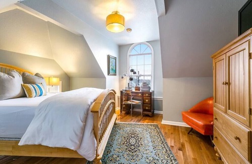 Faubourg Livaudais Bed & Breakfast | View From The Top in Garden District New Orleans