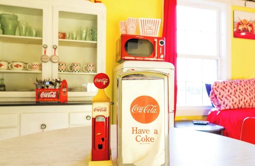 Park Hill House | Vintage themed house in Tahlequah Oklahoma on highland cow farm!