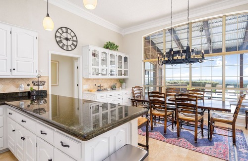 Helotes House | Vista Estate: Luxurious Heatable Pool, Basketball Court, and City Views