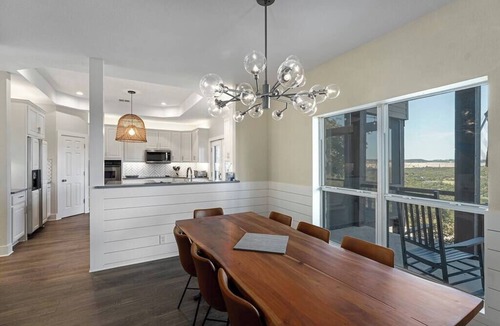 Apache Shores House | Vista Grande - Scenic Lake Austin Retreat