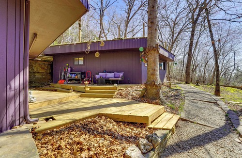 Lost Bridge Village House | Walk to Beaver Lake! 'The Cavehouse' w/4 Decks