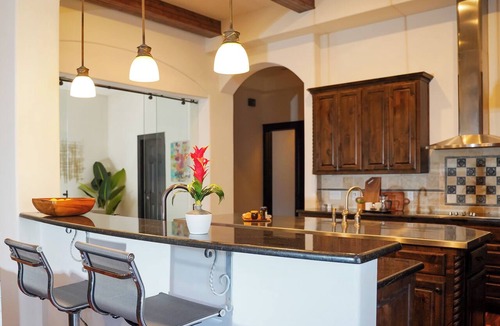 Lakeland Park Cottage | Walk to Boat Launch: Stylish Austin Gem