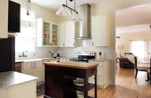 Round Top House | Walk to Henkel Square in RT | Curated & Charming