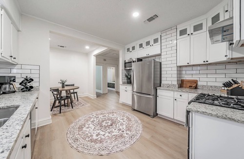 Fort Worth House | Walk To TCU -2 King Beds-Sleeps 6-As Close As You Can Get