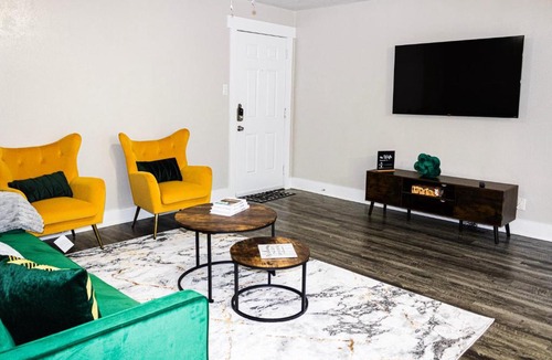 Arlington Apartment | Walk to WorldCup Dallas At&t Stadium from Cozy 2bd2ba Apartment