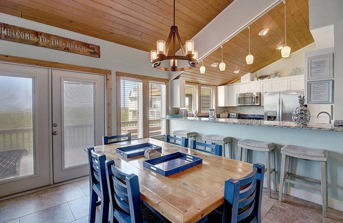 Port Aransas House | Water views! Beach Access! Stop looking this is the perfect home for you!