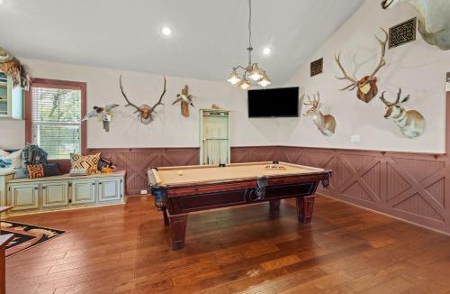 Sulphur House | Waterfront 3 Bedroom Home