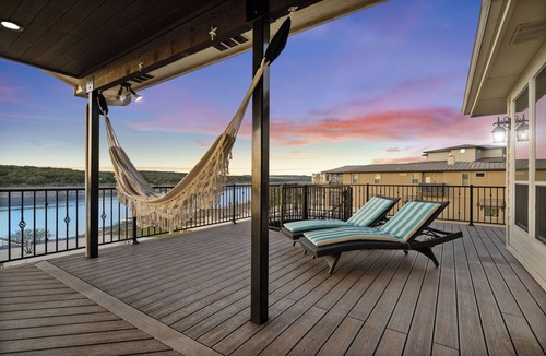 Highland Lake Estates House | Waterfront, Dock, Pickleball court,Game Cave/Bar~Pavilion~Balcony, sleeps 15