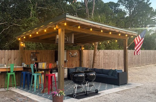 Theodore House | Waterfront Getaway with Campfire Fishing Kayaking Biking Near Beaches & MS