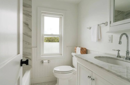 Cochecton House | Waterfront Lake House Retreat with Kayaks and Bikes