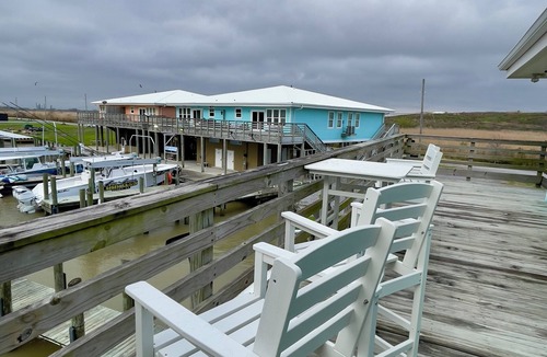Venice House | ✨WATERFRONT LUXURY✨ With Boat Slip & Ice Machine 🎣Fishing Capital of The World
