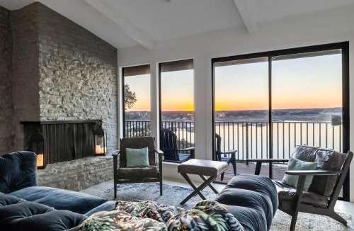 Volente House | Waterfront - Pool - Hot Tub - Lake Views - Boat Dock
