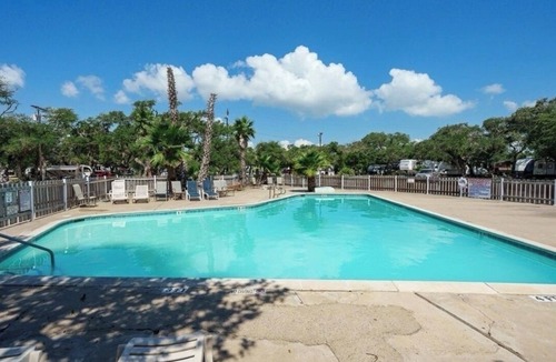 Fulton Condo | Waterfront Views in Rockport–Fulton Stay at our charming motel room.