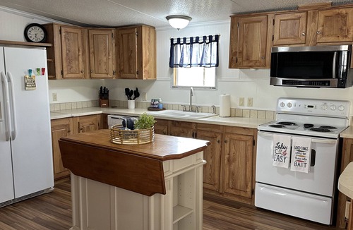 Negreet House | WATERFRONT with private dock ,boat ramp, paddle boats and Kayaks!