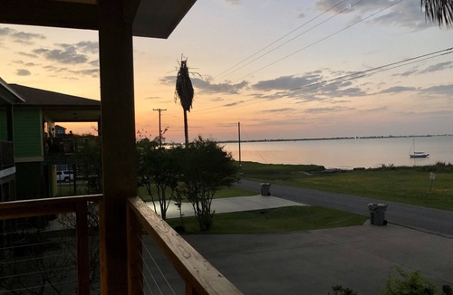 Long Mott Cottage | Wedge Wood Cottage on the Bay