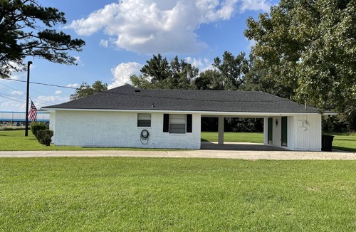 Baton Rouge House | "WELCOME TO ARTHUR’S PLACE! IDEAL FOR LARGE GROUPS AND PET FRIENDLY."