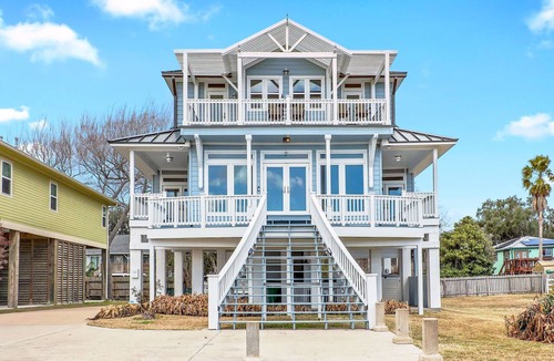 El Lago House | Welcome to Bayfront Bliss!