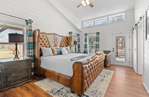 Cleburne Cabin | Welcome to our picturesque ranch oasis less than 1 hour from DFW!