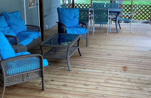 Gordon House | Welcome to Somewhere on a Lake, a 3BR/2BA waterfront retreat on Lake Palo Pinto.