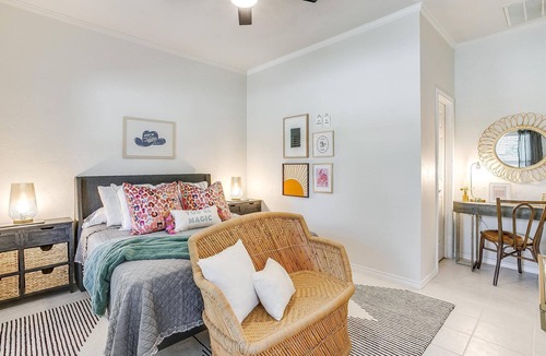 Arlington Heights House | Welcome to The Campo Cottage