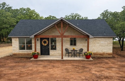 Nocona House | 🌿 Welcome to Your Lakefront Escape Slow down, unwind, & enjoy the peaceful beauty of the lake from this brand-new cottage-inspired retreat.