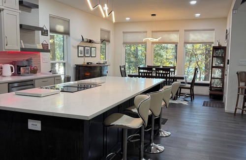 Holly Lake Ranch House | Welcoming 3-bedroom house with AC in Holly Lake Ranch
