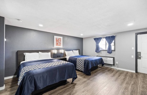 Cleburne House | Western Inn by Capital O Cleburne TX